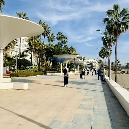 Gorgeous Views Close To Marina! Διαμέρισμα *